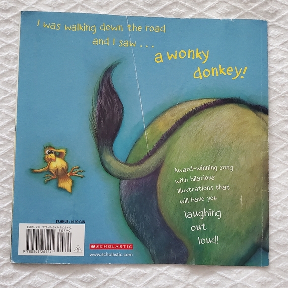 Animal Theme Book Bundle including 2 Popular Best Sellers - Picture 6 of 10